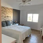 Penthouse 80qm, Zusaetzlich 80 Qm Private Terrasse, 60 M Zum * Denia