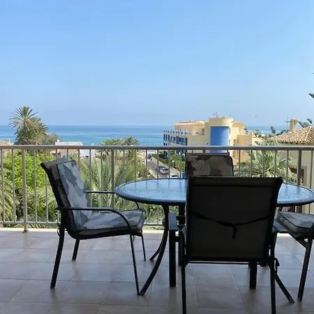 Penthouse 80qm, Zusaetzlich 80 Qm Private Terrasse, 60 M Zum *