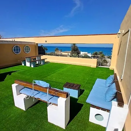 דירה Penthouse 80qm, Zusaetzlich 80 Qm Private Terrasse, 60 M Zum *