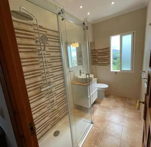 Penthouse 80qm, Zusaetzlich 80 Qm Private Terrasse, 60 M Zum דירה דניה