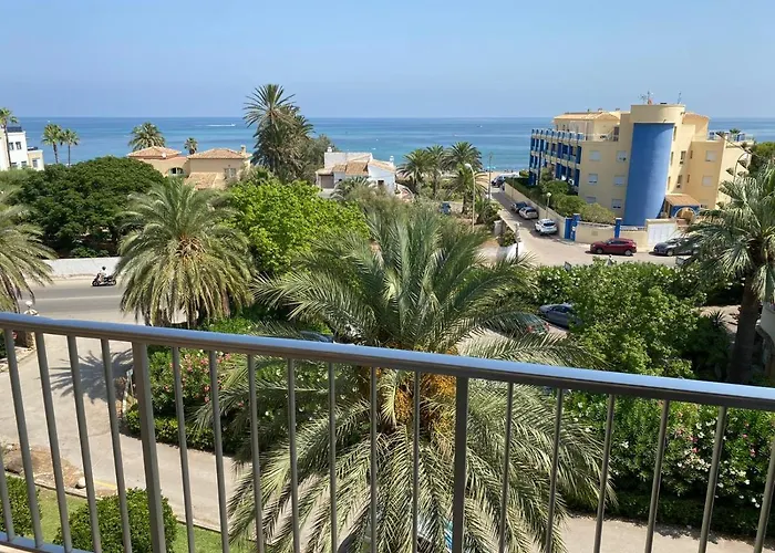 Penthouse 80qm, Zusaetzlich 80 Qm Private Terrasse, 60 M Zum *