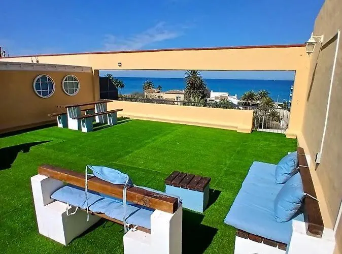 Daire Penthouse 80qm, Zusaetzlich 80 Qm Private Terrasse, 60 M Zum *